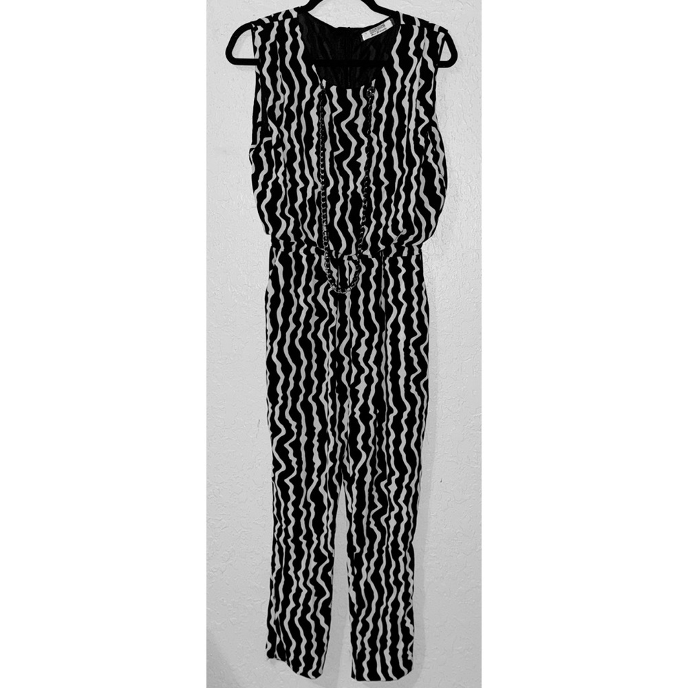 Queen Drama Black and White Pants Jumper Sleeveless
